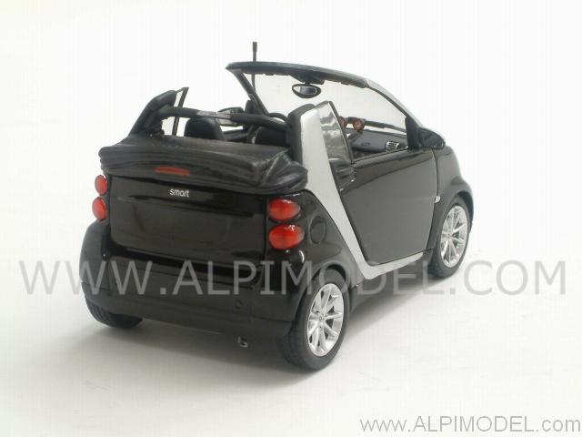 Smart Fortwo Cabriolet 2007 (Black/Silver) - minichamps