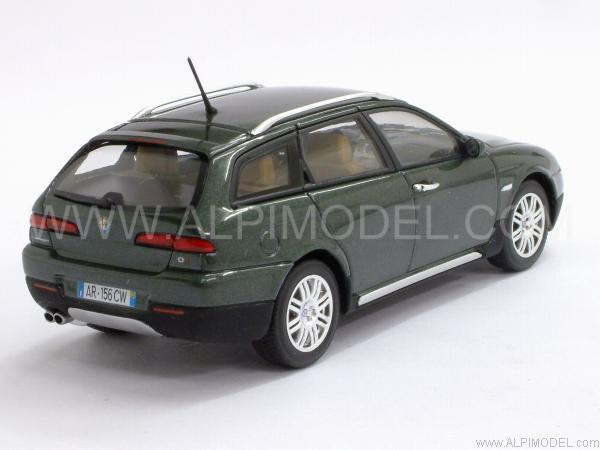Alfa Romeo 156 Crosswagon 2004 (Brookland Green Metallic) - minichamps