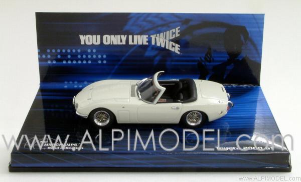 Toyota 2000 GT  007 James Bond 'You Only Live Twice' - minichamps