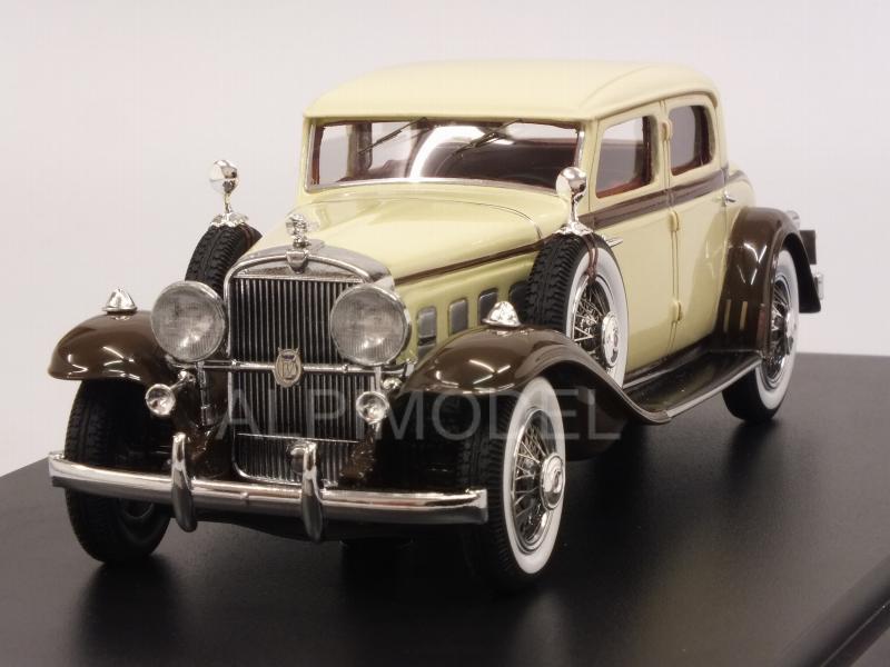 Stutz DV32 Monte Carlo Sedan by Weymann 1933 (Beige/Brown) by neo