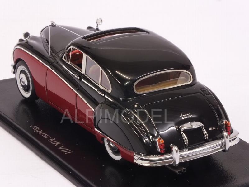 Jaguar MkVIII 1955 (Red/Black) - neo