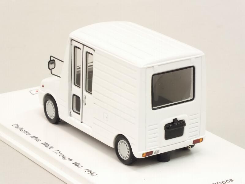 Daihatsu Mira Walk Through Van 1990 - spark-model