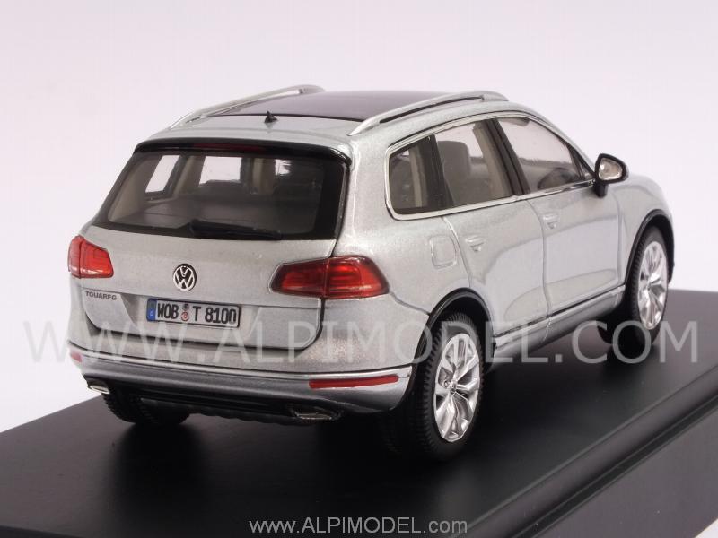 Volkswagen Touareg 2015 (Silver) VW Promo by herpa