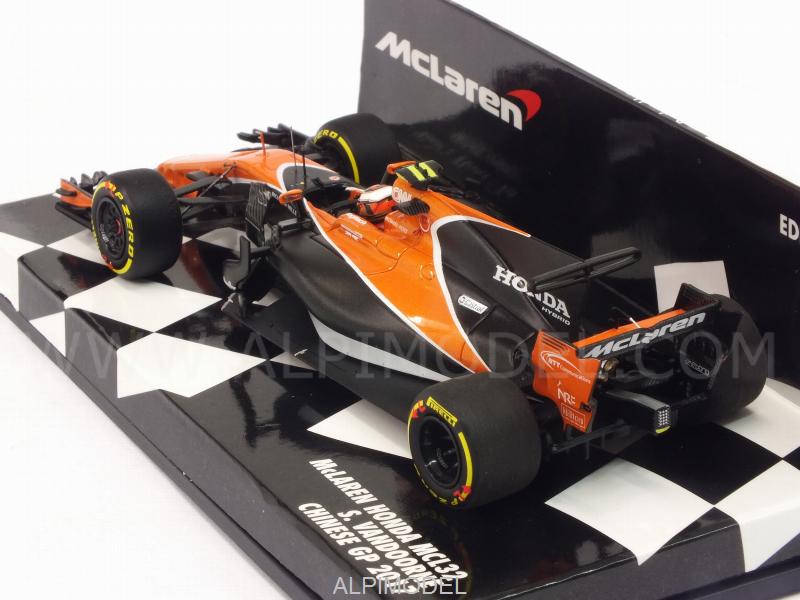 McLaren MCL32 Honda #2 GP China 2017 Stoffel Vandoorne (HQ resin) by minichamps
