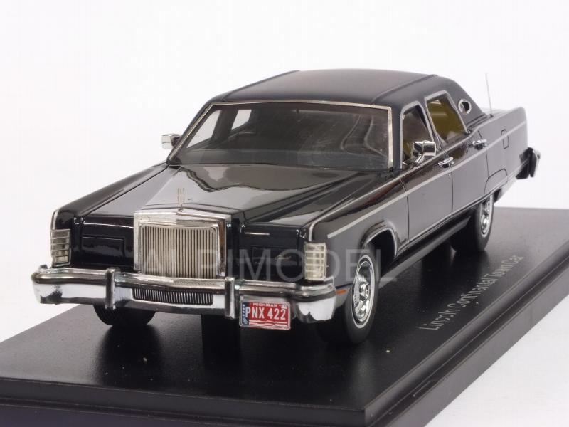 Lincoln Continental Town Car 1977 (Black) by neo