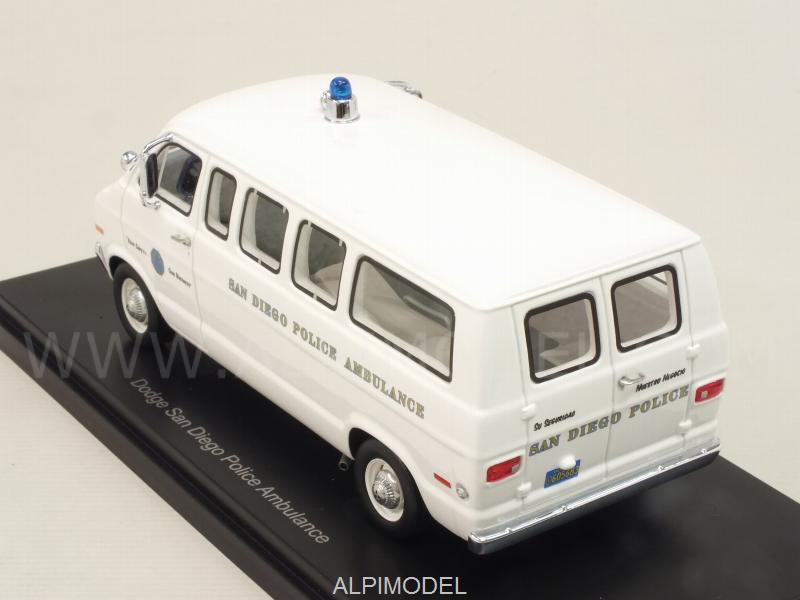 Dodge Sportsman San Diego Police Ambulance 1973 by neo