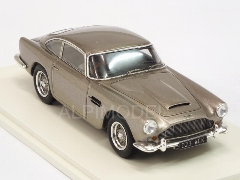 Aston Martin DB4 Series 4 1961 (Silvergold) by spark-model