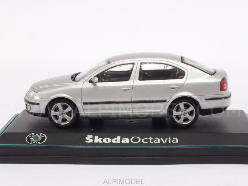 Skoda Octavia (Silver) - abrex