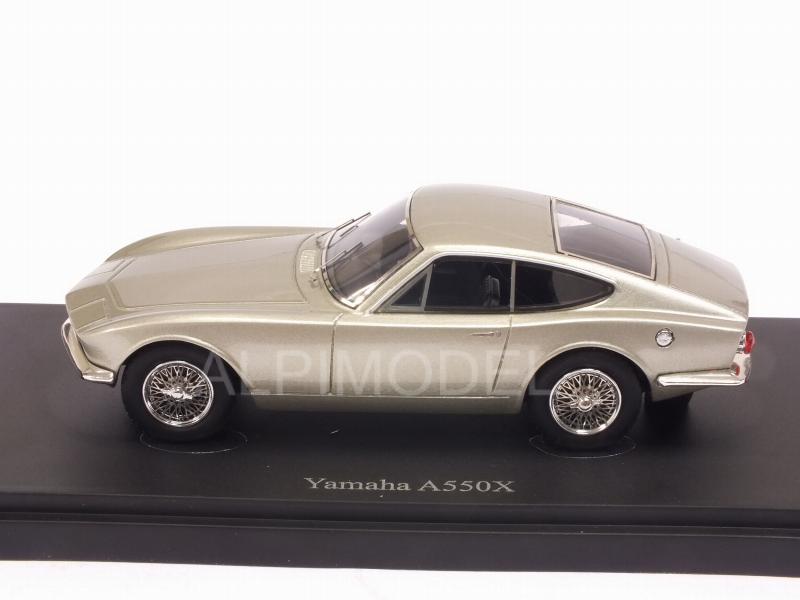 Yamaha A550X 1964 (Silver) - auto-cult