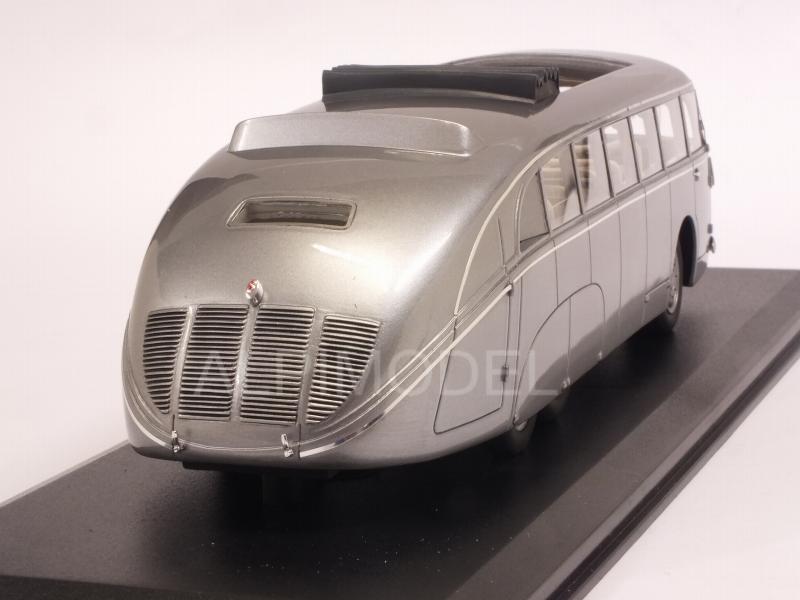 Skoda 532 Autobahnbus 1938 (Metallic Silver) - auto-cult