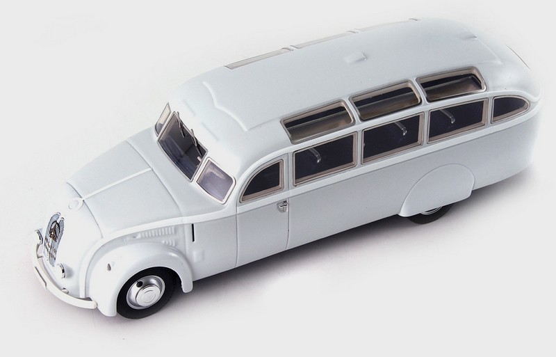 Mercedes LO 3100 Bus Uerdingen 1935 (Light Grey) by autocult