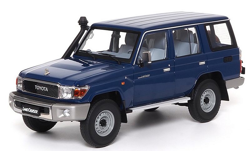 Toyota Land Cruiser 76 2017 (Blue) by almost-real