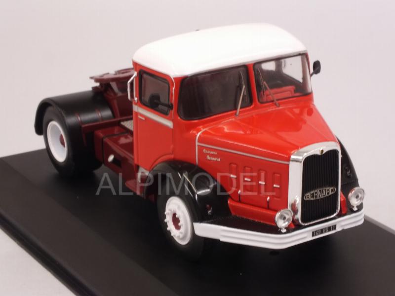 Bernard 150 MB Truck 1951 (Red) - ixo-models