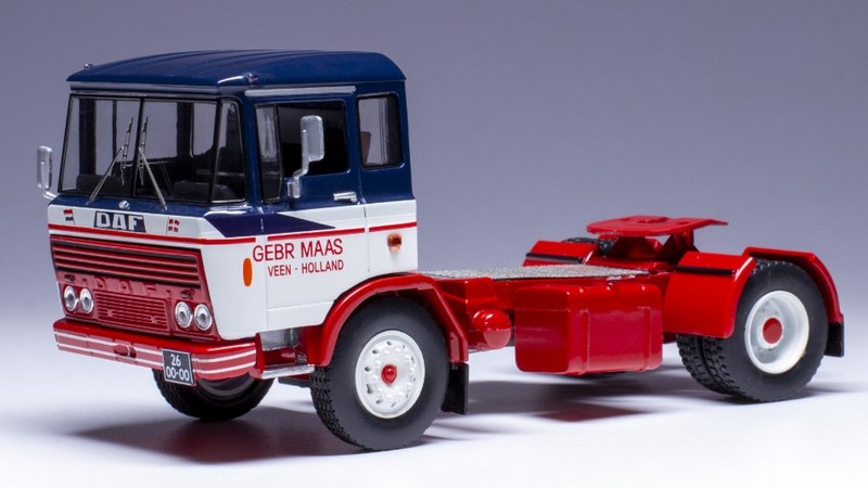DAF 2600 Truck 1970 (Blue/White/Red) by ixo-models