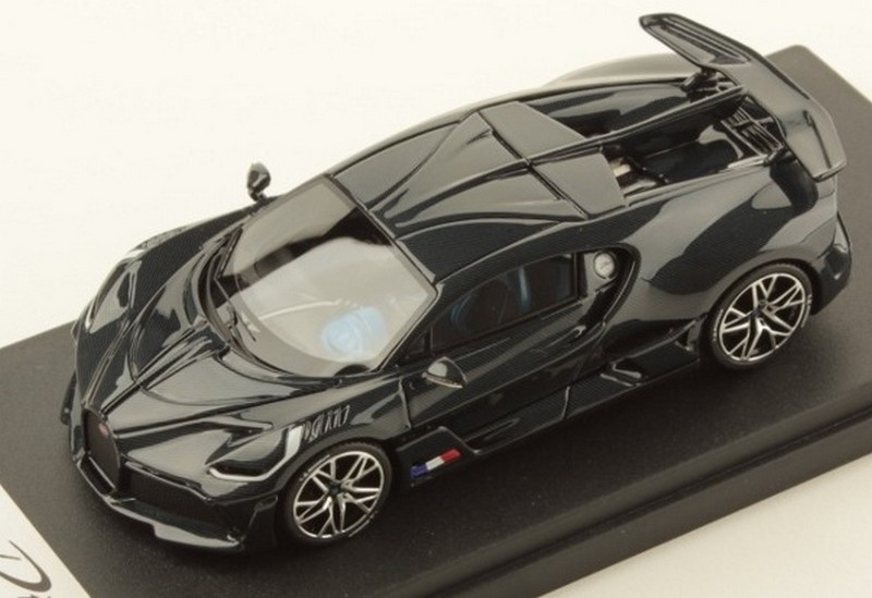 Bugatti Divo (Glossy Carbon Blue) by looksmart