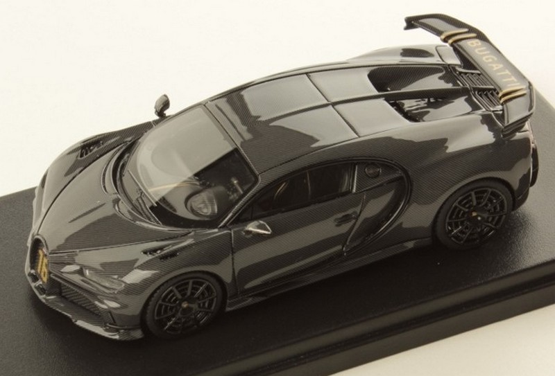 Bugatti Chiron Pur Sport Full Carbon by looksmart