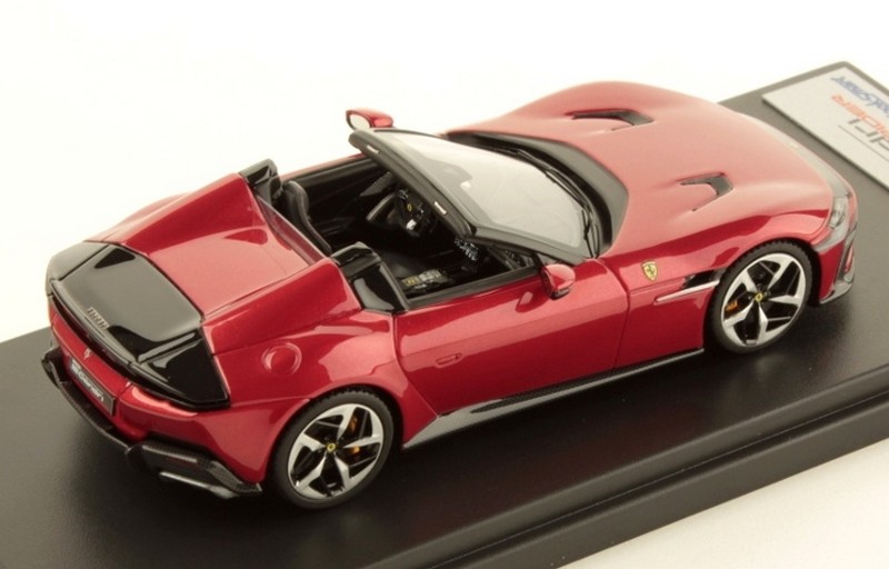 Ferrari 12 Cilindri Spider (Rosso Imola) - looksmart