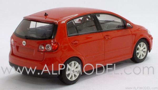 Volkswagen Golf Plus 2005 (Tornado Red) - minichamps