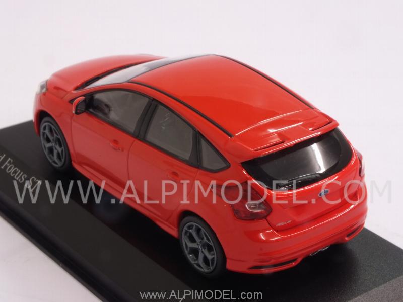 Ford Focus ST 2011 (Race Red) - minichamps