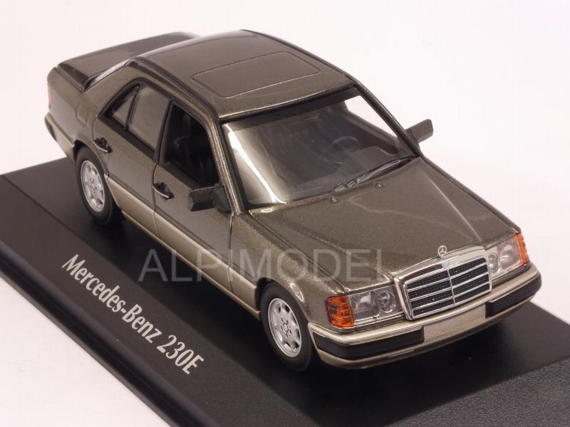 Mercedes 230E 1991 (Grey Metallic)  'Maxichamps' Edition - minichamps