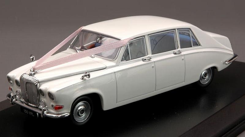 Daimler DS420 1968 Just Married by oxford