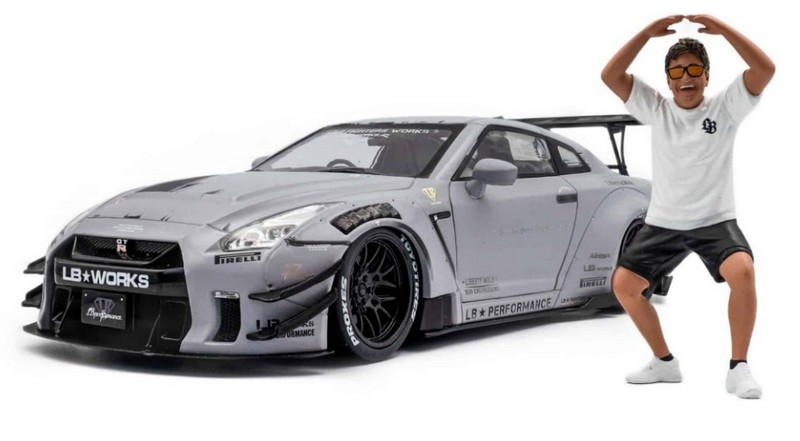 Nissan GT-R (R35)  Liberty Walk Coupe (Grey) with A.D..figure 2018 by solido