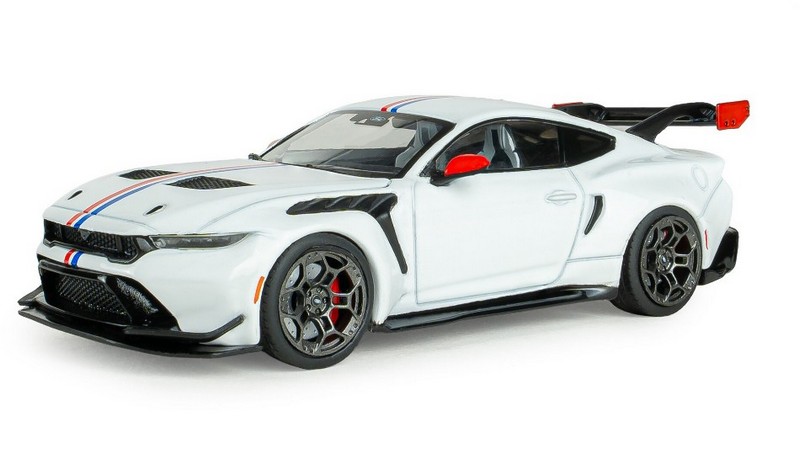 Ford Mustang GTD 2025 (Frozen White) by solido