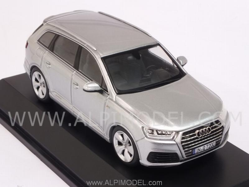 Audi Q7 2015 (Foil Silver) (Audi Promo) - spark-model