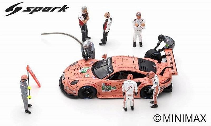 Figurine Set Porsche GT Team Le Mans 2018 (Car not included/Auto non inclusa) by spark-model