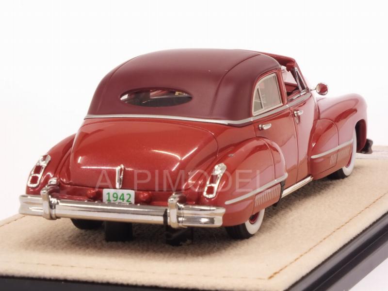 Cadillac Sixty Special Town Brougham by Derham 1942 (Red) - stamp-models