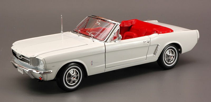 Ford Mustang Convertible 1964 Cream 1:18 Welly 4259 - 第 1/1 張圖片