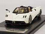 Pagani Huayra Roadster 2017 (Bianco Fabriano) by ALMOST REAL