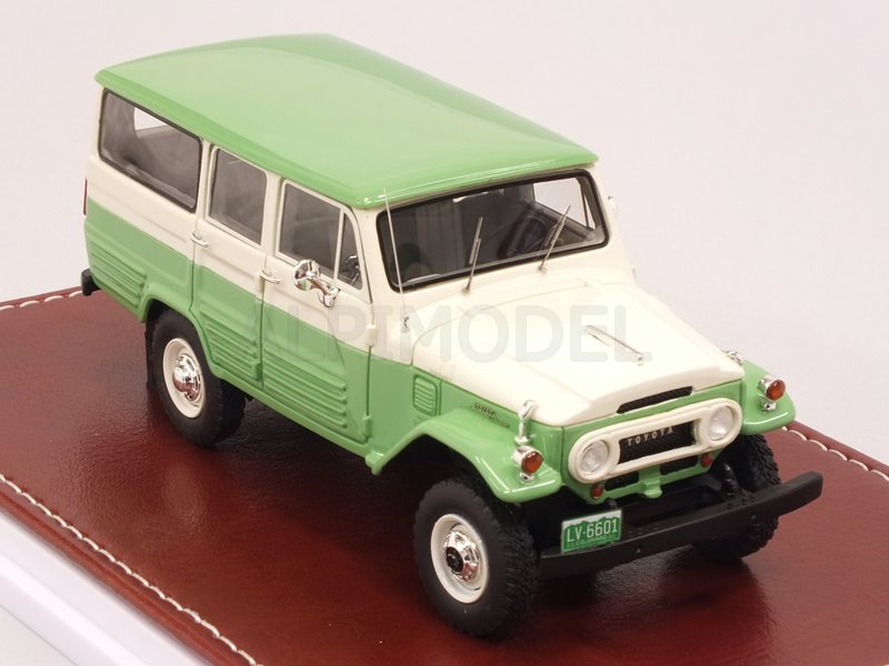 Toyota FJ 45 LV Land Cruiser 1963-67 (Green/White) by great-iconic-models