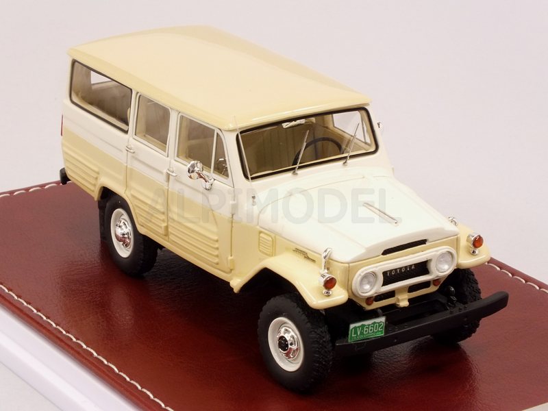 Toyota FJ 45 LV Land Cruiser 1963-67 (Beige/White) by great-iconic-models