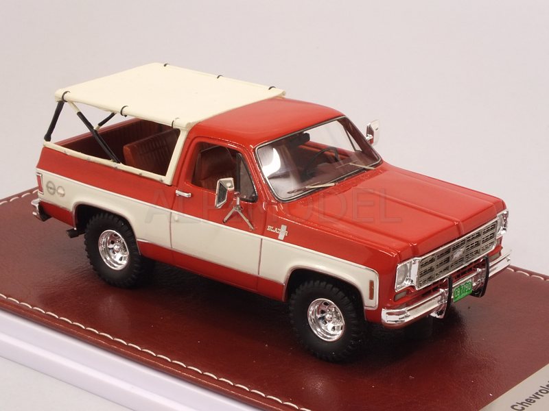 Chevrolet Blazer K5 open top 1973-78 (Russet Metallic/White) by great-iconic-models