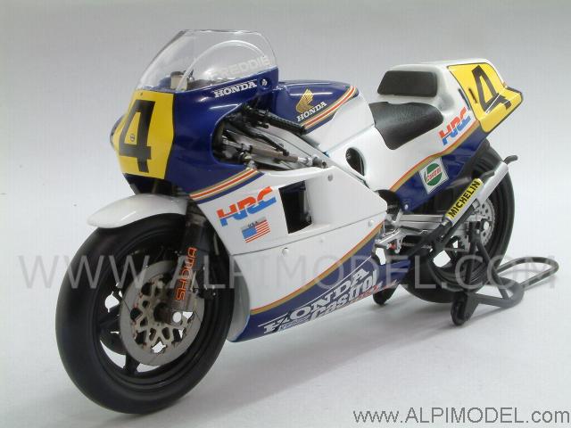 minichamps Honda NSR500 World Champion GP 1985 Freddie Spencer (1 
