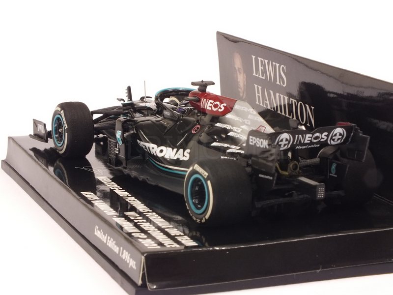 Mercedes W12 AMG #44 Winner GP Bahrain 2021 Lewis Hamilton by minichamps
