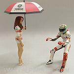 Valentino Rossi + Grid Girl Ombrellina (2 figures) Valencia 2005 Limited Edition 384pcs. by MINICHAMPS